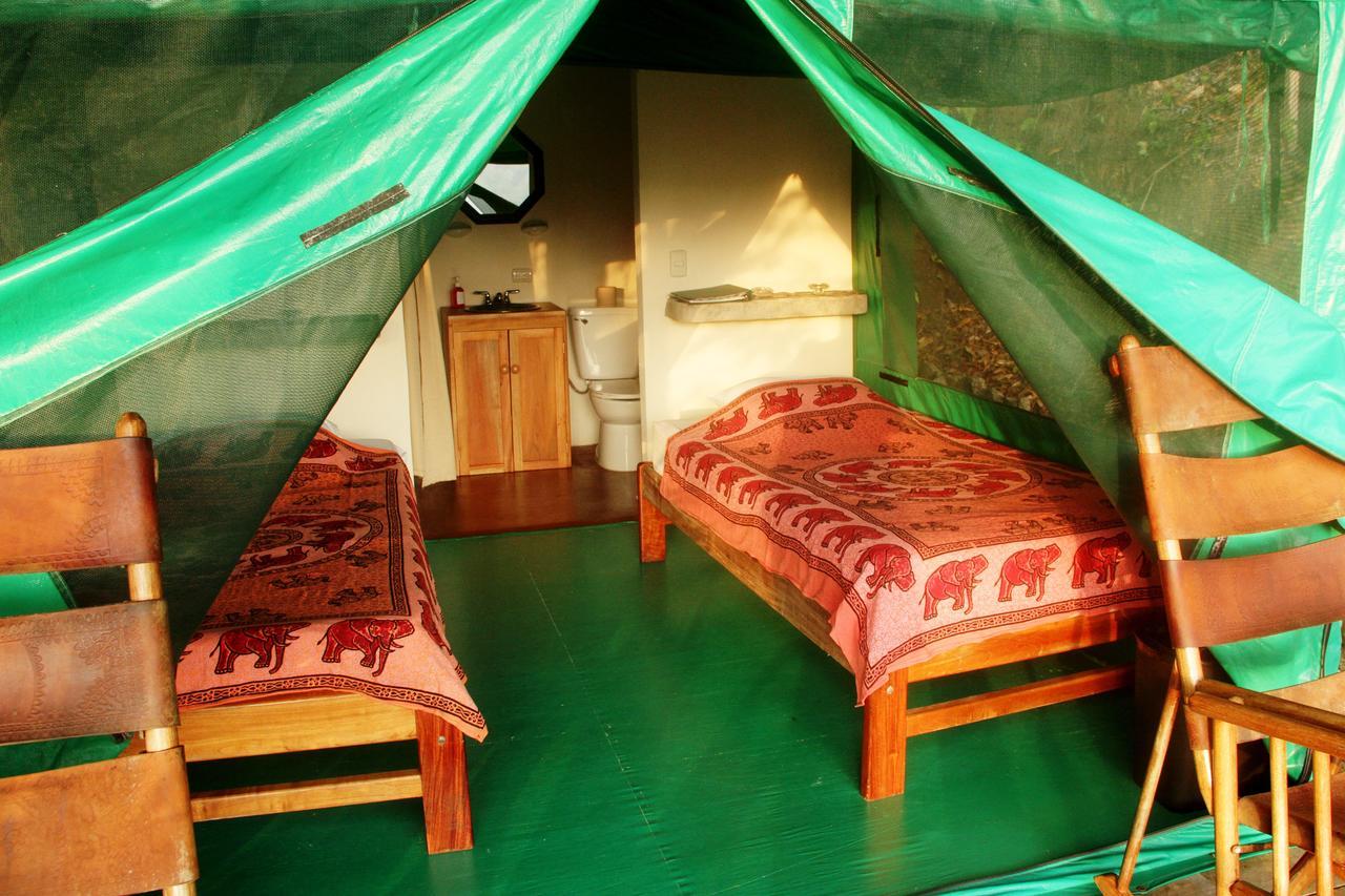 Luna Lodge Carate Rum bild